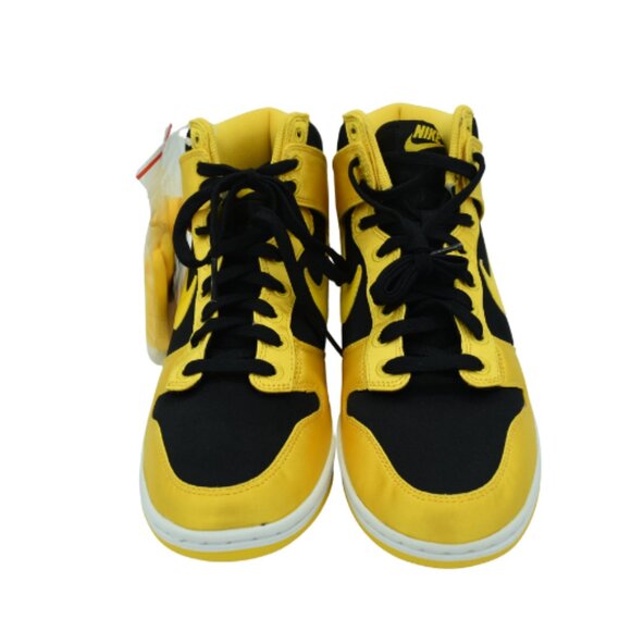 Women's Nike Dunk High - Picture 3 of 7